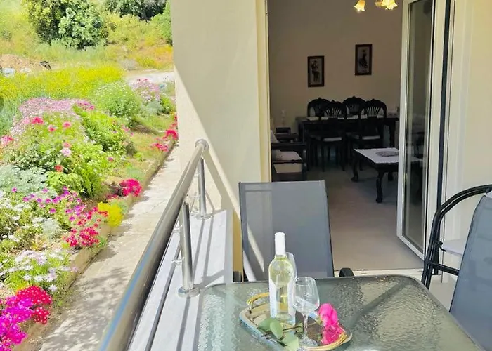 Maria's Town House With Private Parking Città di Skiathos